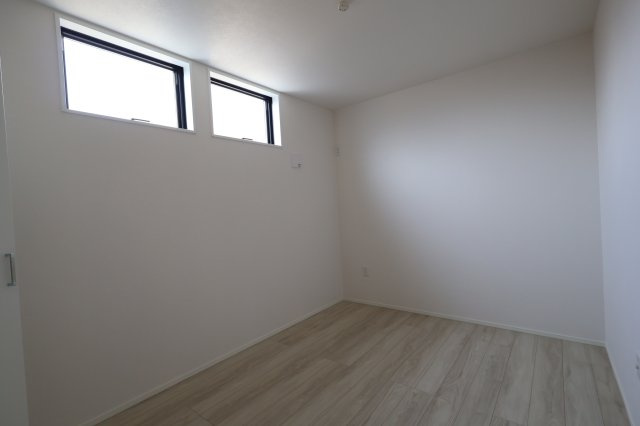 《仲介手数料無料》浦和区元町３丁目12-7新築一戸建てケイアイグレイスの洋室|3階 5.3帖
