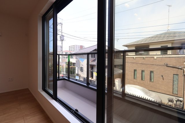 《仲介手数料無料》浦和区元町３丁目12-7新築一戸建てケイアイグレイスのバルコニー