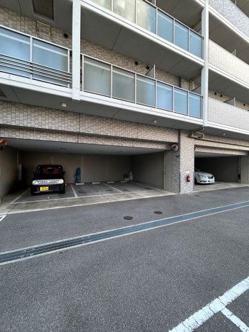 エスプレイス神戸ウエストゲートの駐車場