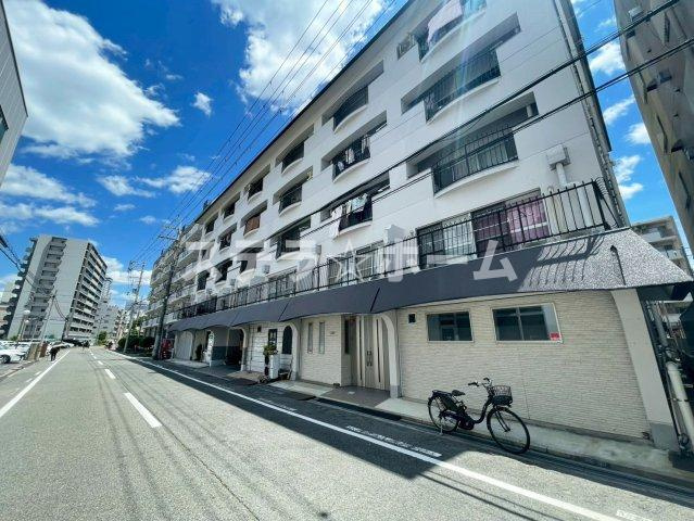 新大阪第1ハイツビルの外観|生活便利なマンションです
