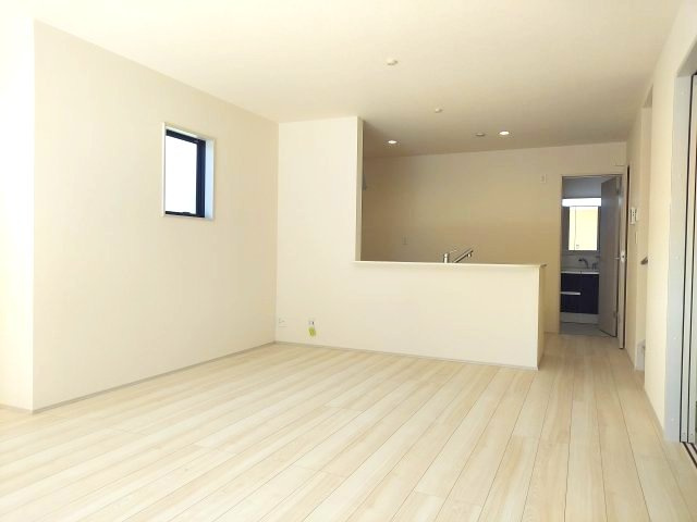 宝塚市中州1丁目新築一戸建の居間・リビング