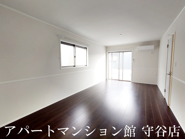 Three above　誠和の居間・リビング