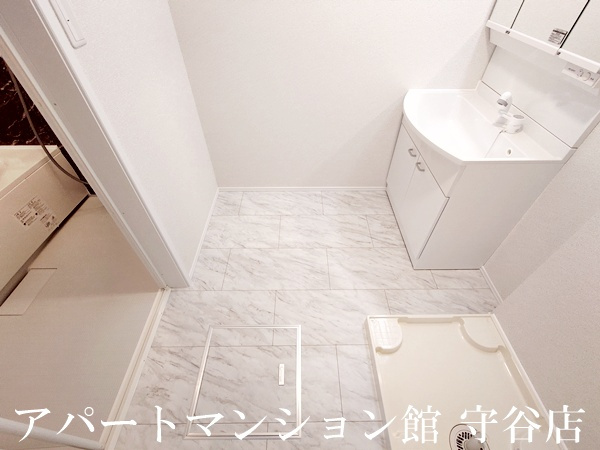 Three above　誠和の洗面所