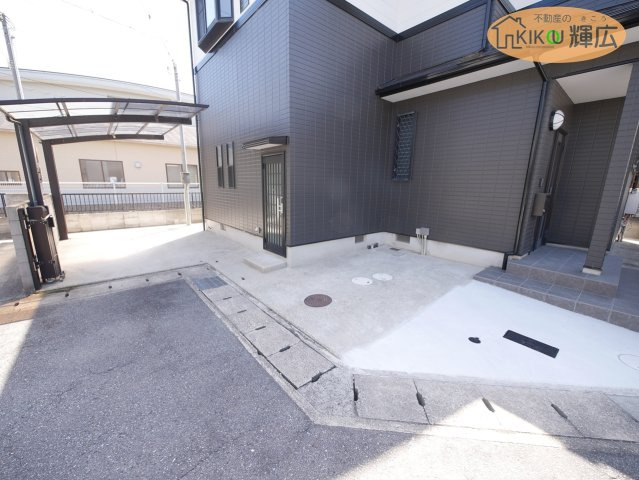 姫路市東山　中古戸建の駐車場