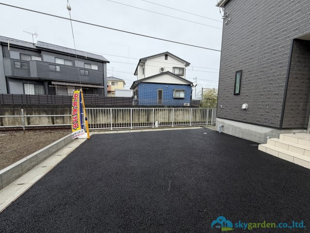 小田原市飯田岡第20　新築戸建　全2棟3号棟の駐車場