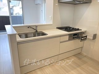 メゾン・ド・シュシュのキッチン|３口コンロ付きシステムキッチン