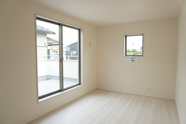 越谷市七左町6丁目 新築分譲住宅の洋室