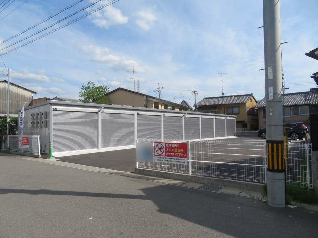 伏見区久我東町 収益ガレージ