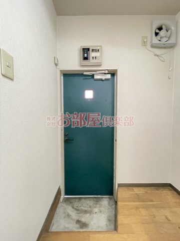 サンフロンティアAの玄関