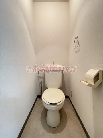 サンフロンティアAのトイレ|※現況優先
清潔感のあるトイレです