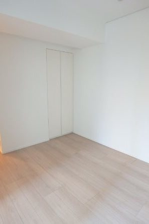 【居間・リビング】ルジェンテ・バリュ上野