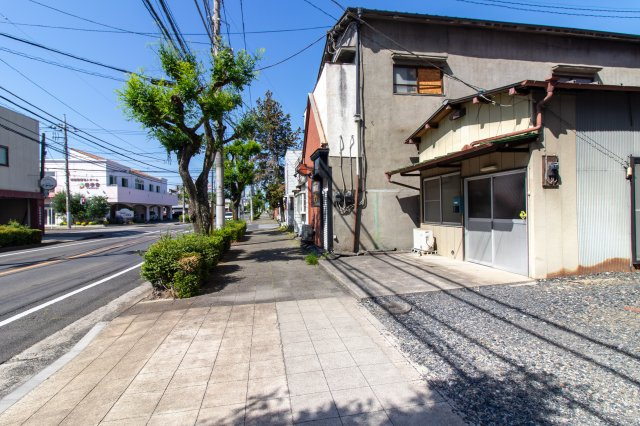 【前面道路含む現地写真】の画像