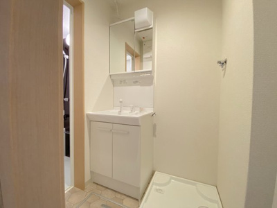 【独立洗面台】 | F+style浜寺石津町西３号館 | 独立洗面台で身支度をすべて済ませてしまいましょう