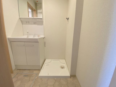 【洗面所】 | F+style浜寺石津町西３号館 | 忙しい朝には欠かせない洗面所です