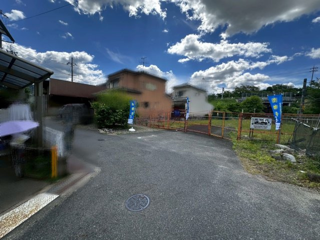 【前面道路含む現地写真】 | 市辺西川原町　売土地（建築条件無）A号地 | 建築条件ありませんのでお好きなハウスメーカー・工務店にて建築できます♪
