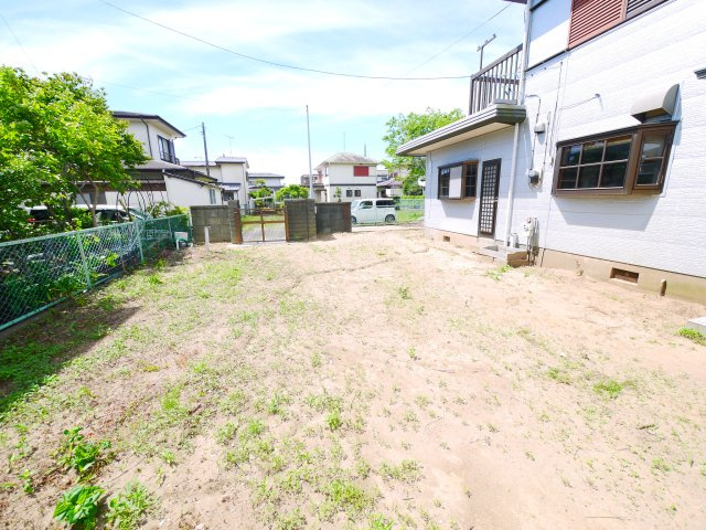 茂原市東郷　中古戸建の庭|内装リフォーム済み令和8年4月水回り含め 敷地約92坪 家庭菜園・ドックランが可能です