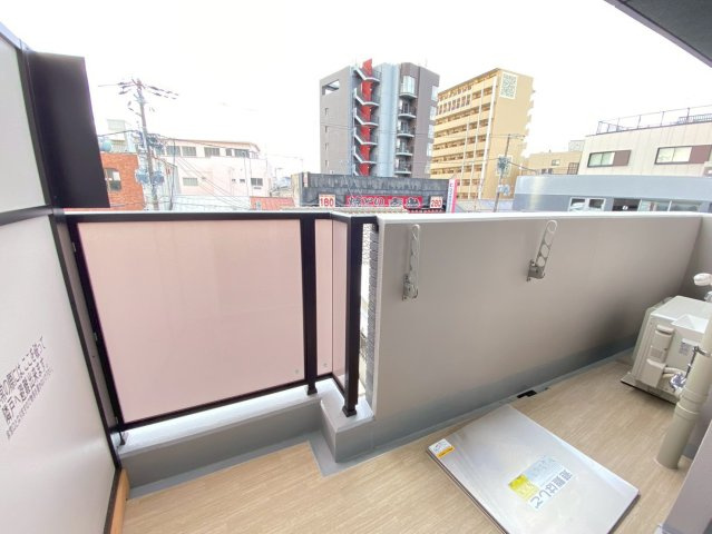 プレミアム長瀬駅前のバルコニー