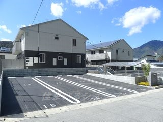 メルヴェーユ　Ⅱの駐車場
