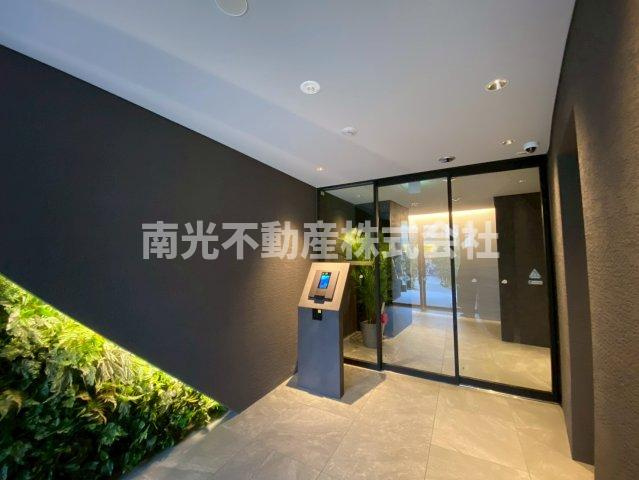 プレミアム長瀬駅前のエントランス