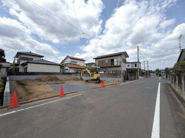ブルーミングガーデン  水戸市堀町　5期　限定1棟！の前面道路含む現地写真|5.9メートル公道。
