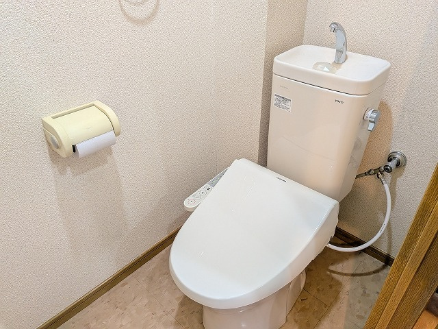 アメニス桜山寺B棟（C-1）のトイレ