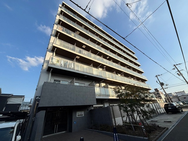 べラジオ三国駅前の外観