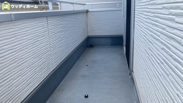 川口市安行原　中古一戸建てのバルコニー