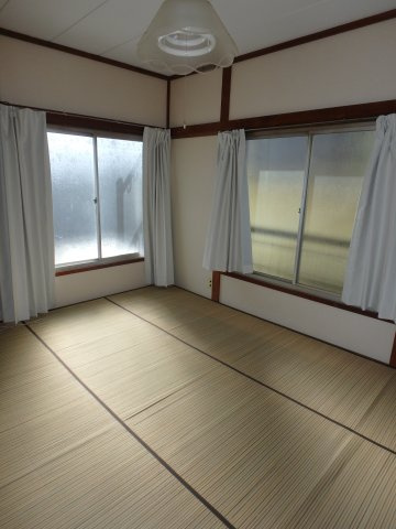 川越市鯨井新田貸家の和室