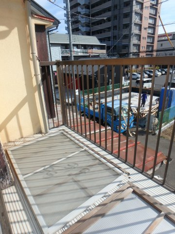 川越市鯨井新田貸家のバルコニー