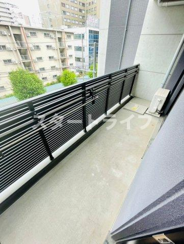大阪市東淀川区東中島１丁目の賃貸マンションのバルコニー