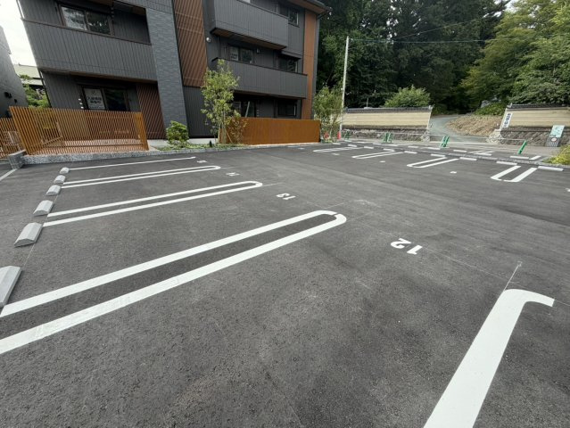 【新築】トリシア大慈寺町Bの駐車場