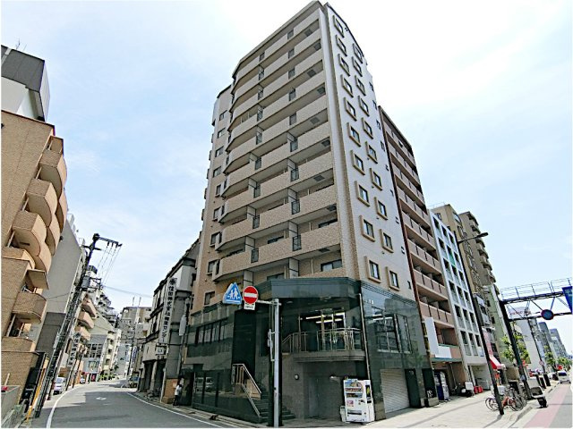 ロイヤルメゾンコウシンの外観|きれいな外観です