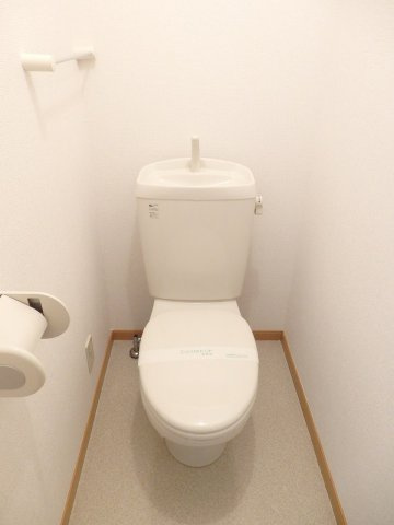 カーサ　エテルナのトイレ|ゆったりとした空間のトイレです