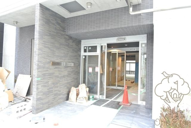 フジマン北梅田のエントランス