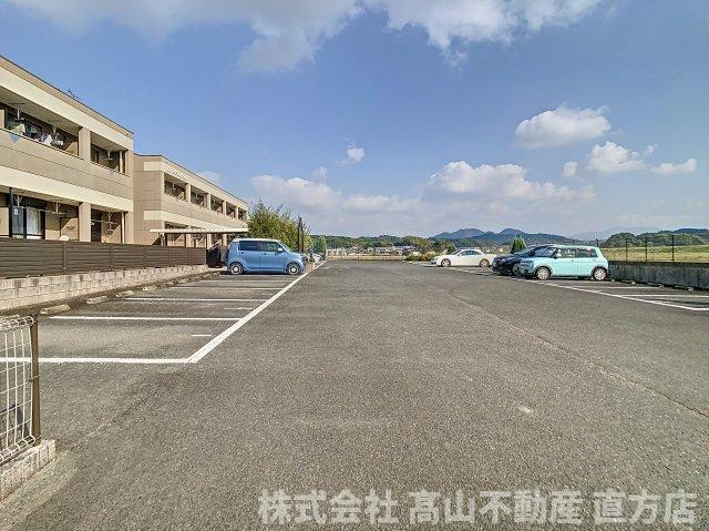 リヴィエール福丸　弐番館の駐車場