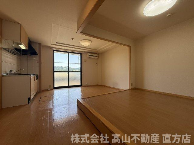 リヴィエール福丸　弐番館の居間・リビング