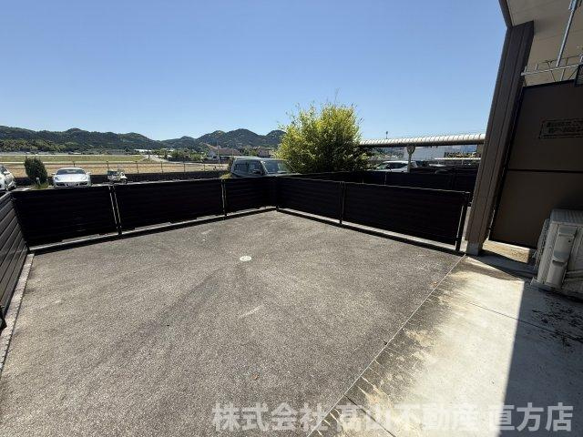 リヴィエール福丸　弐番館の庭