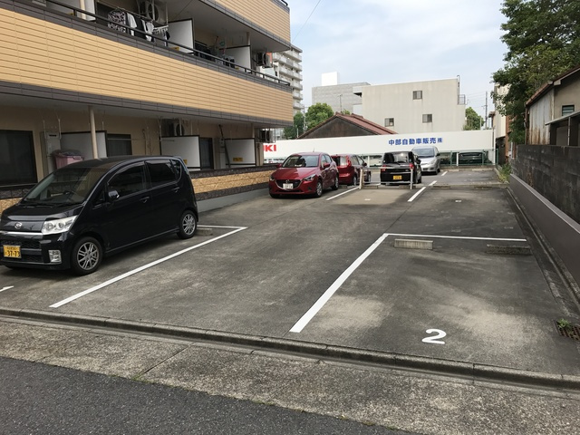 ゆうりん館の駐車場