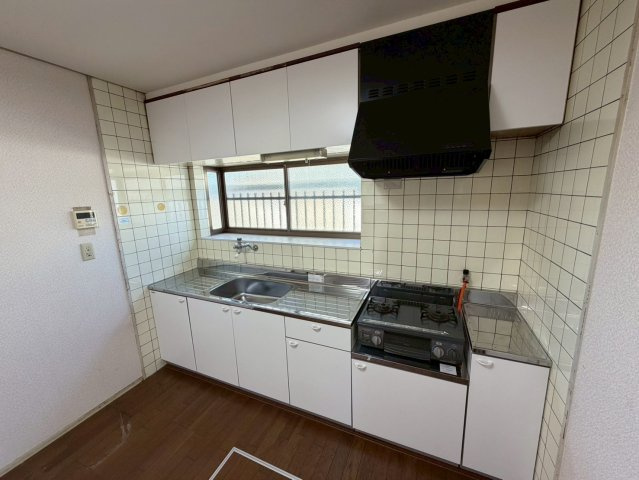 坂出市江尻町　大和ハウスリフォーム戸建のキッチン