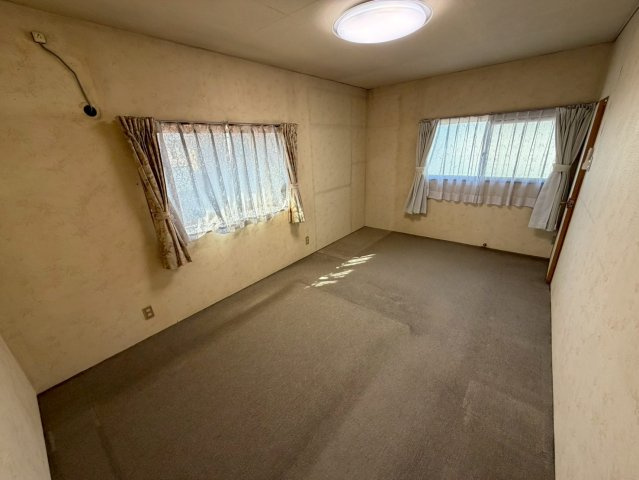 坂出市江尻町　大和ハウスリフォーム戸建の洋室