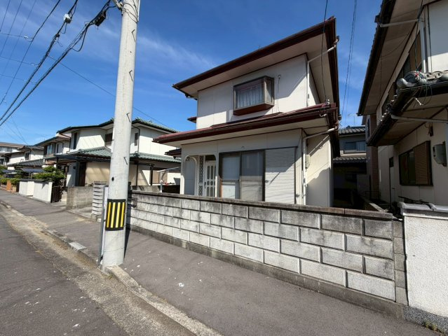 坂出市江尻町　大和ハウスリフォーム戸建の外観