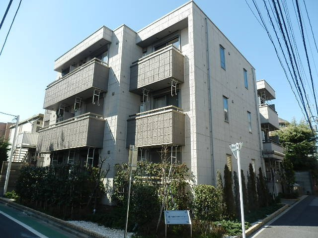 九曜新大塚マンションの外観