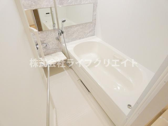 オカバ八王子堀之内ヘーベルメゾンの浴室