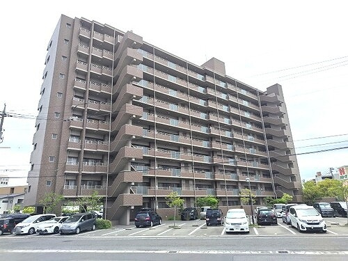 サーパス医大南の外観|建物外観