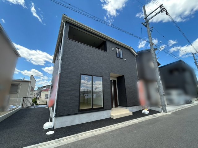 新築戸建　伊丹市萩野西1丁目の前面道路含む現地写真