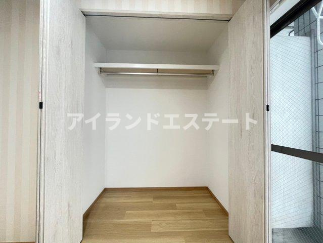カサデータカギ　女性限定　リノベーション　バストイレ別の収納