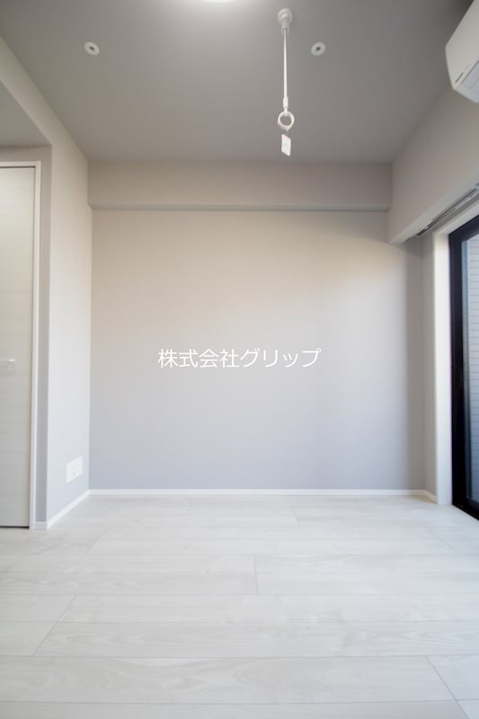 Le'a横濱大通り公園弐番館の洋室