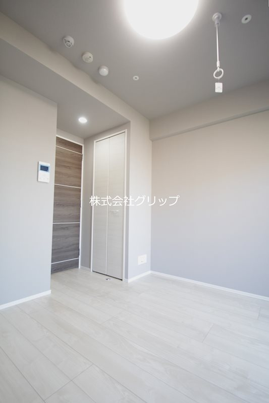 Le'a横濱大通り公園弐番館の洋室