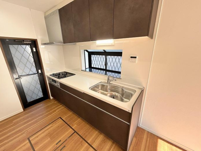 草加市青柳6丁目 中古戸建のキッチン