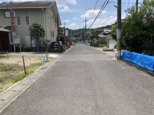 京都市左京区岩倉南平岡町　建築条件無し売土地の前面道路含む現地写真